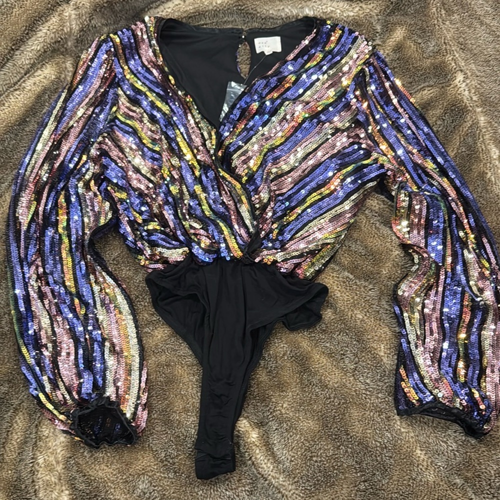 New dee elly Multi color sequin size medium body suit